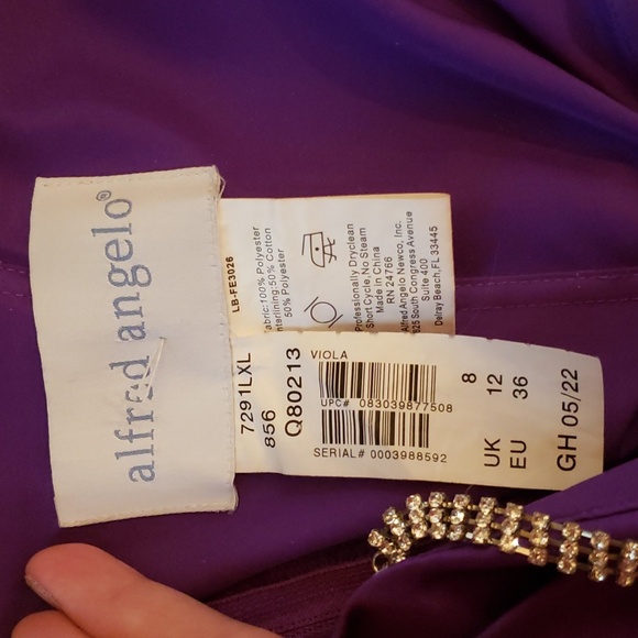 FORMAL DRESS - Picture 11 of 13